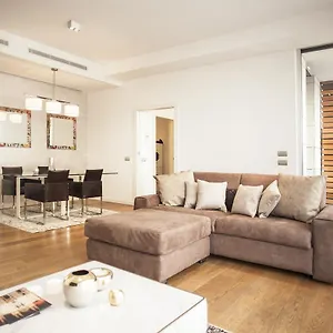 Appartamento Hemeras Boutique Homes - Design Flats Near The City Center, Milano